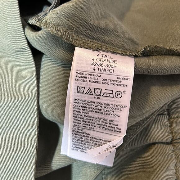 Banana Republic Tencel Utility Romper Olive Green size 4- like new condition - Picture 11 of 12